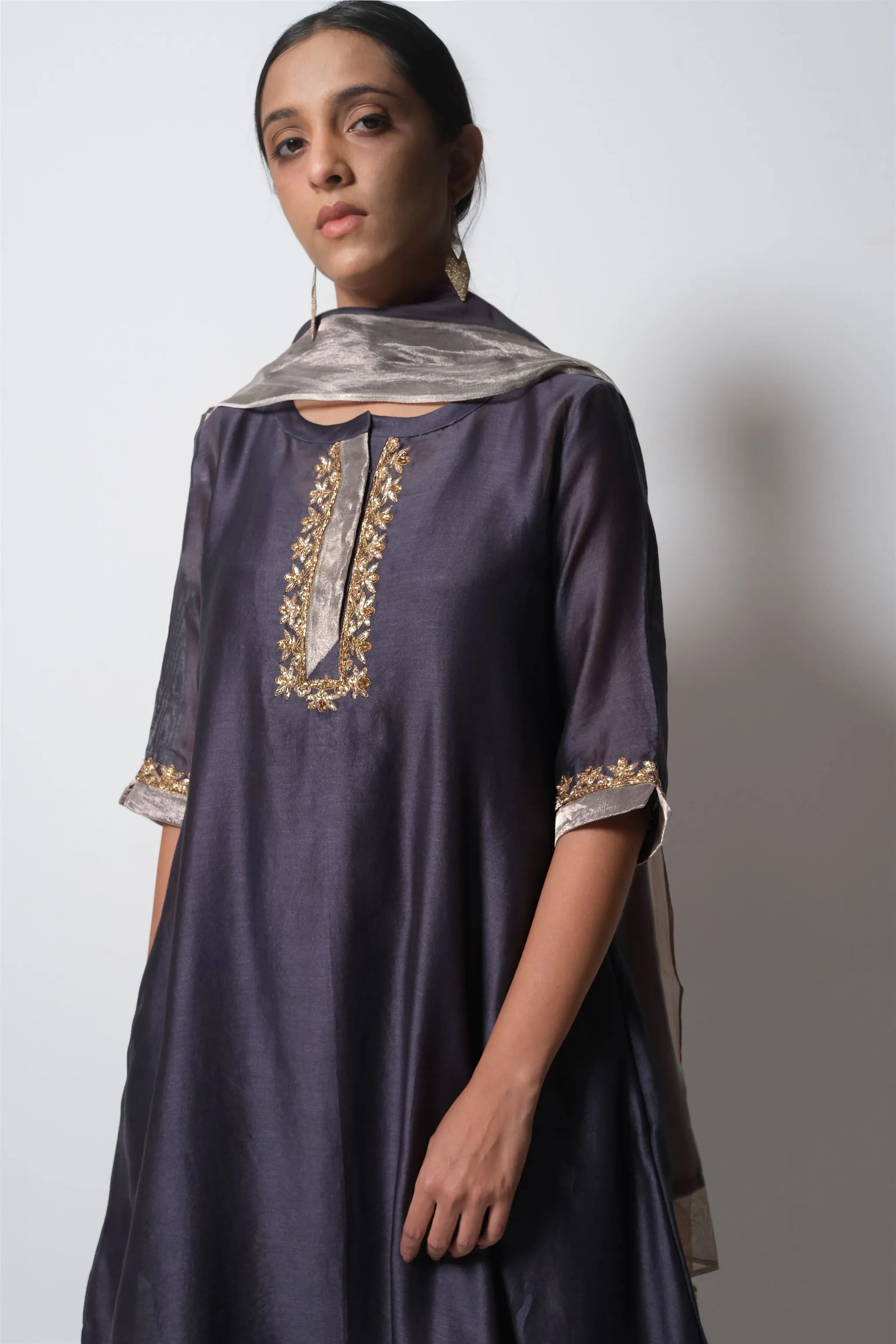 Bhavik Shah   I  Jackson Heights  Kurta Full Set - Kurta, Stole, Pants, With Slip Kurta - Handwoven Chanderi Silk, Stole - Chanderi & Zari, Pants - Cotton Silk GRAPE GREY CH-SK-GG-23